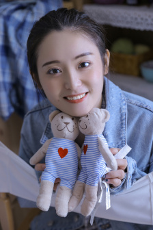 特林德尔 玲奈
